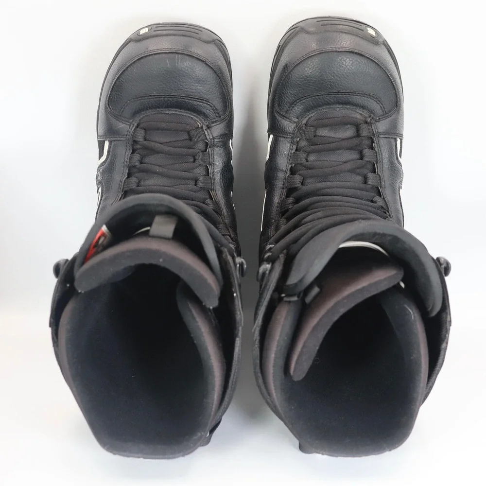 Burton •	brand 	•	model